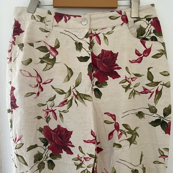 Rose Print Pants - Picture 2 of 4